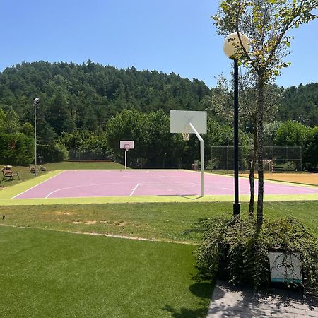 Camping Riera Merles Borredá Dış mekan fotoğraf